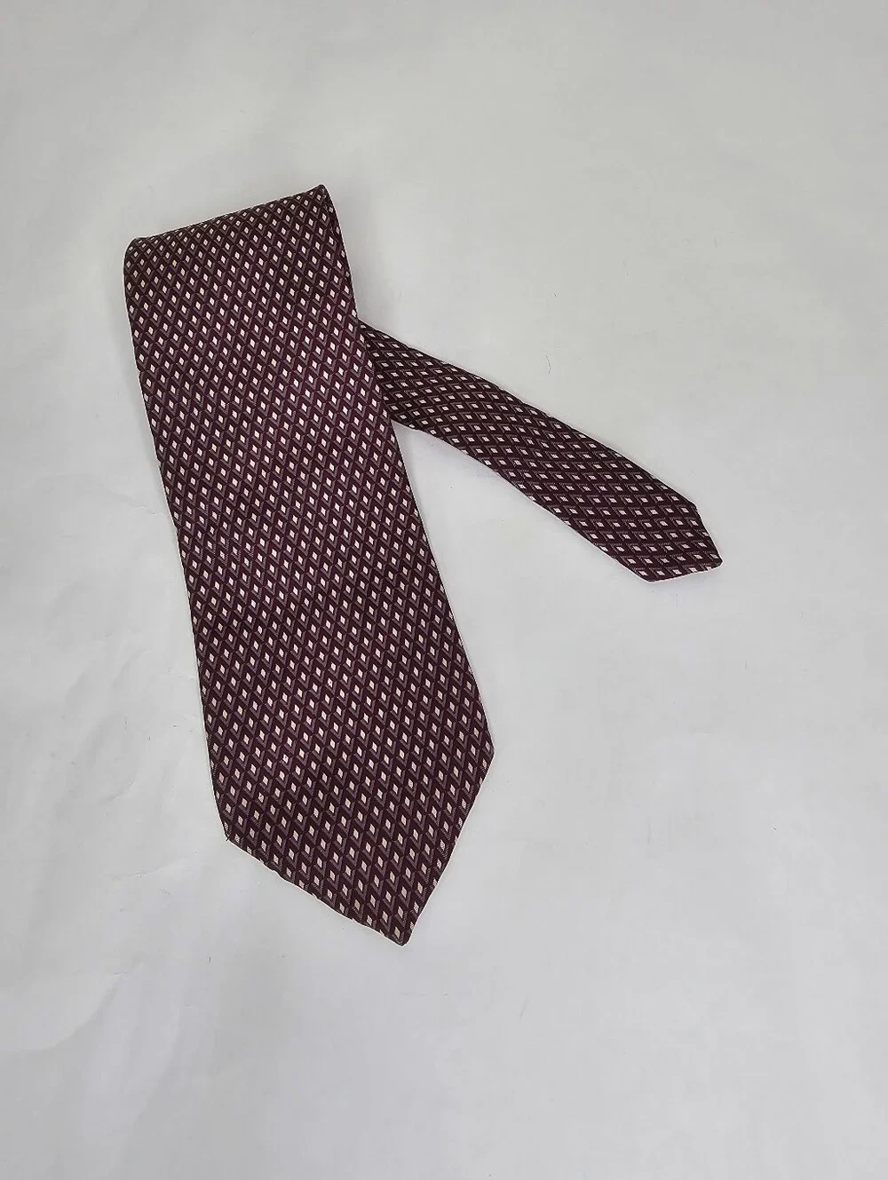 Christian Dior Maroon Diamond-Pattern Silk Tie